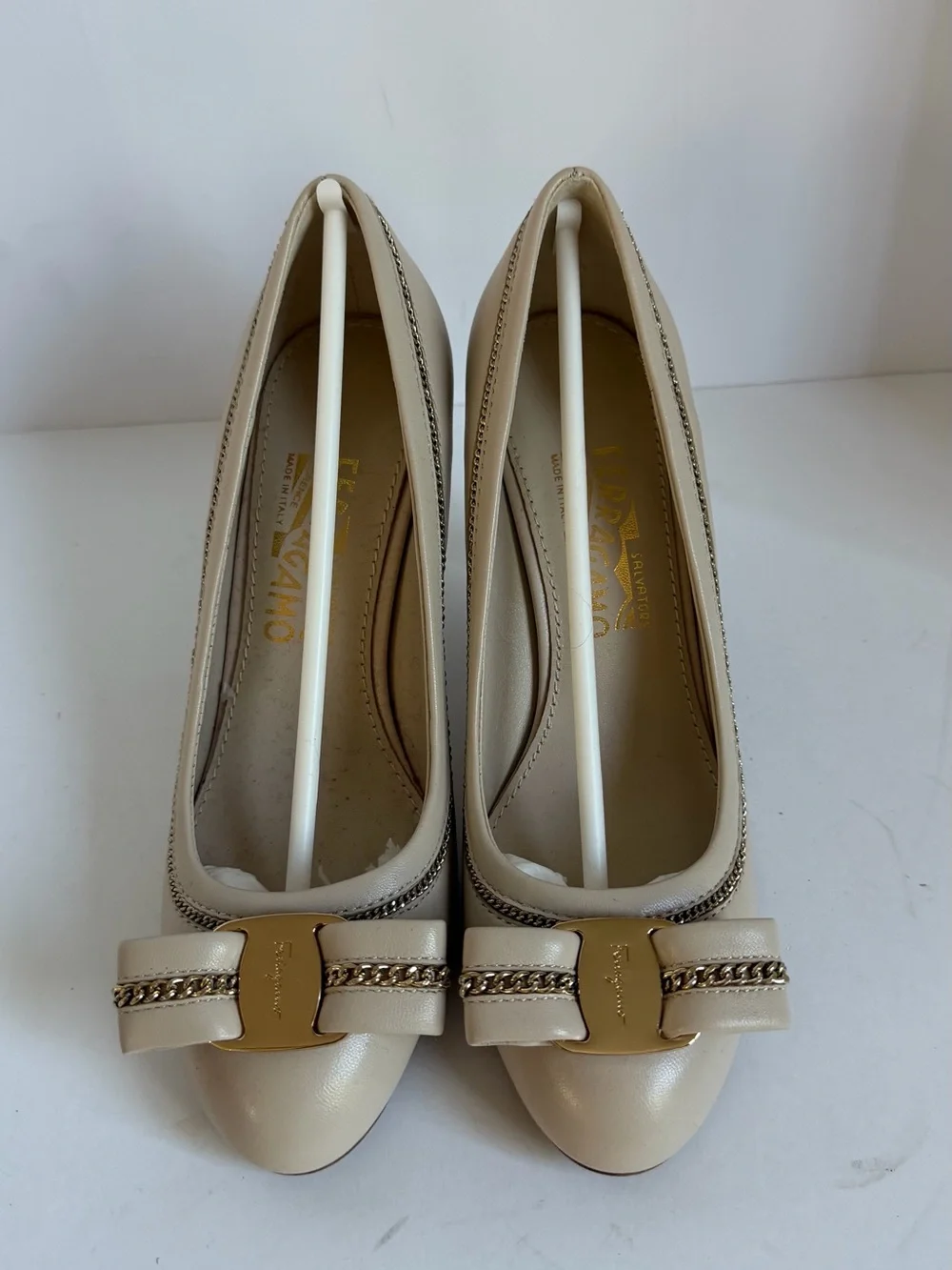 Salvatore Ferragamo Cream Vara Bow Flats with Gold Chain Accent